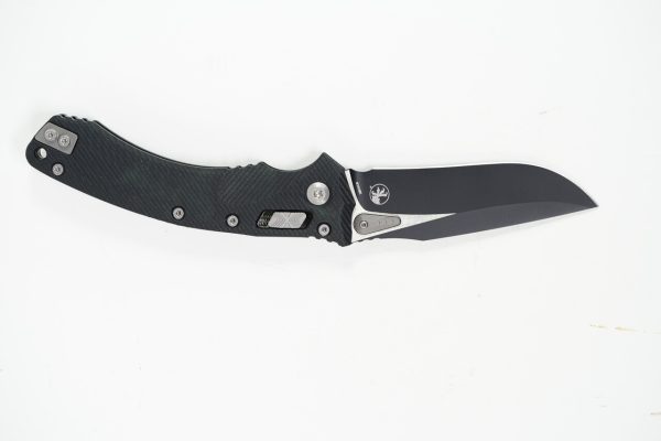 Microtech 137RL-1FLGTBK Amphibian Black Standard