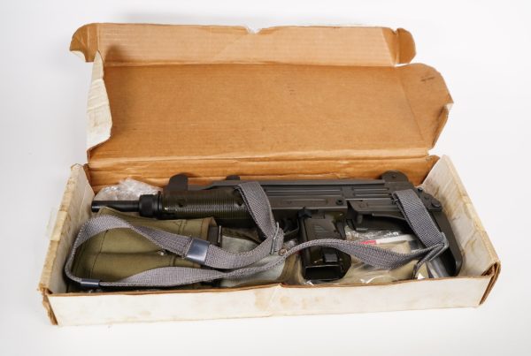 Uzi Fullsize by Vector 9mm with original box 2 mags
