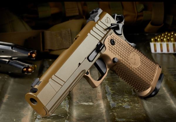 Nighthawk Custom Sandhawk 9mm IOS **FREE S/H**